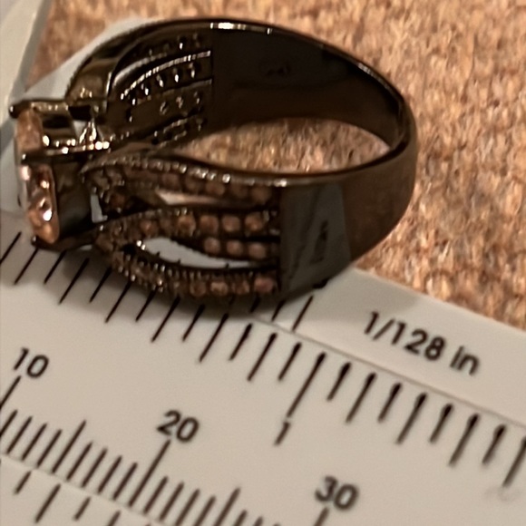 New! Pink cubic zirconia ring, size 6.5 - Picture 4 of 4